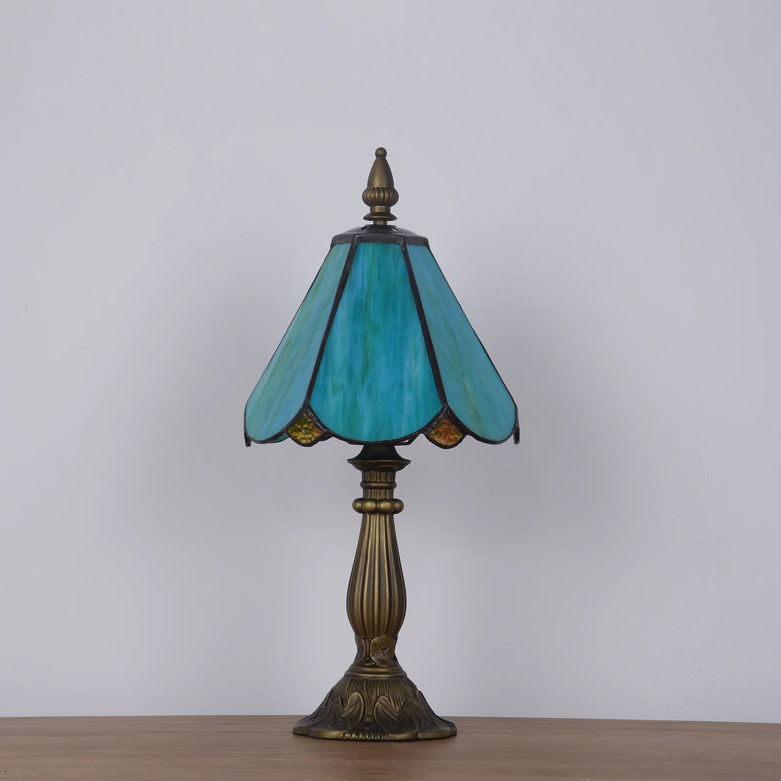 Cotoss Tiffany Table Lamp,Handcrafts Stained Glass Style Table Light,Small Desk Bedside Table Night Lamp for Living Room Bedroom Study Office Bookcase Desk Light - Image 10
