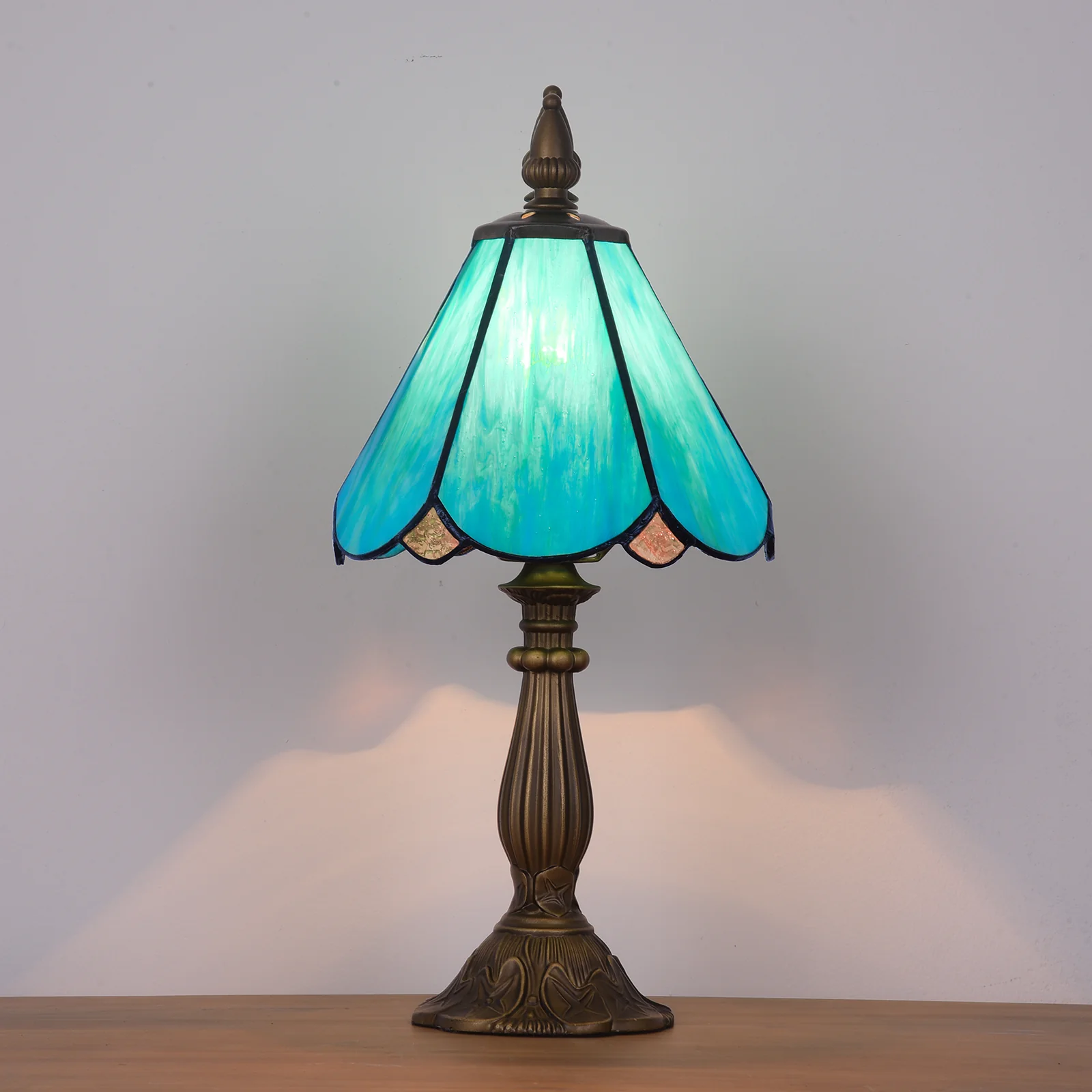 Cotoss Tiffany Table Lamp,Handcrafts Stained Glass Style Table Light,Small Desk Bedside Table Night Lamp for Living Room Bedroom Study Office Bookcase Desk Light - Image 2