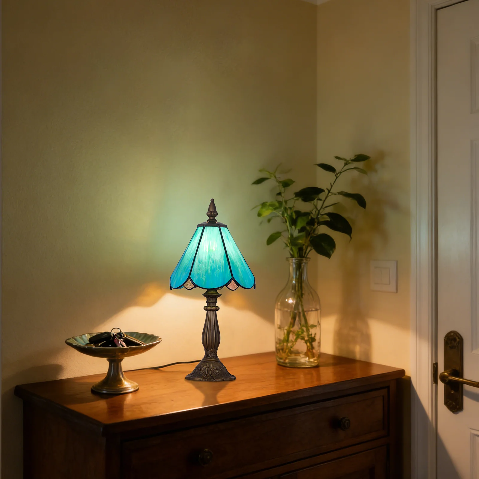 Cotoss Tiffany Table Lamp,Handcrafts Stained Glass Style Table Light,Small Desk Bedside Table Night Lamp for Living Room Bedroom Study Office Bookcase Desk Light - Image 4