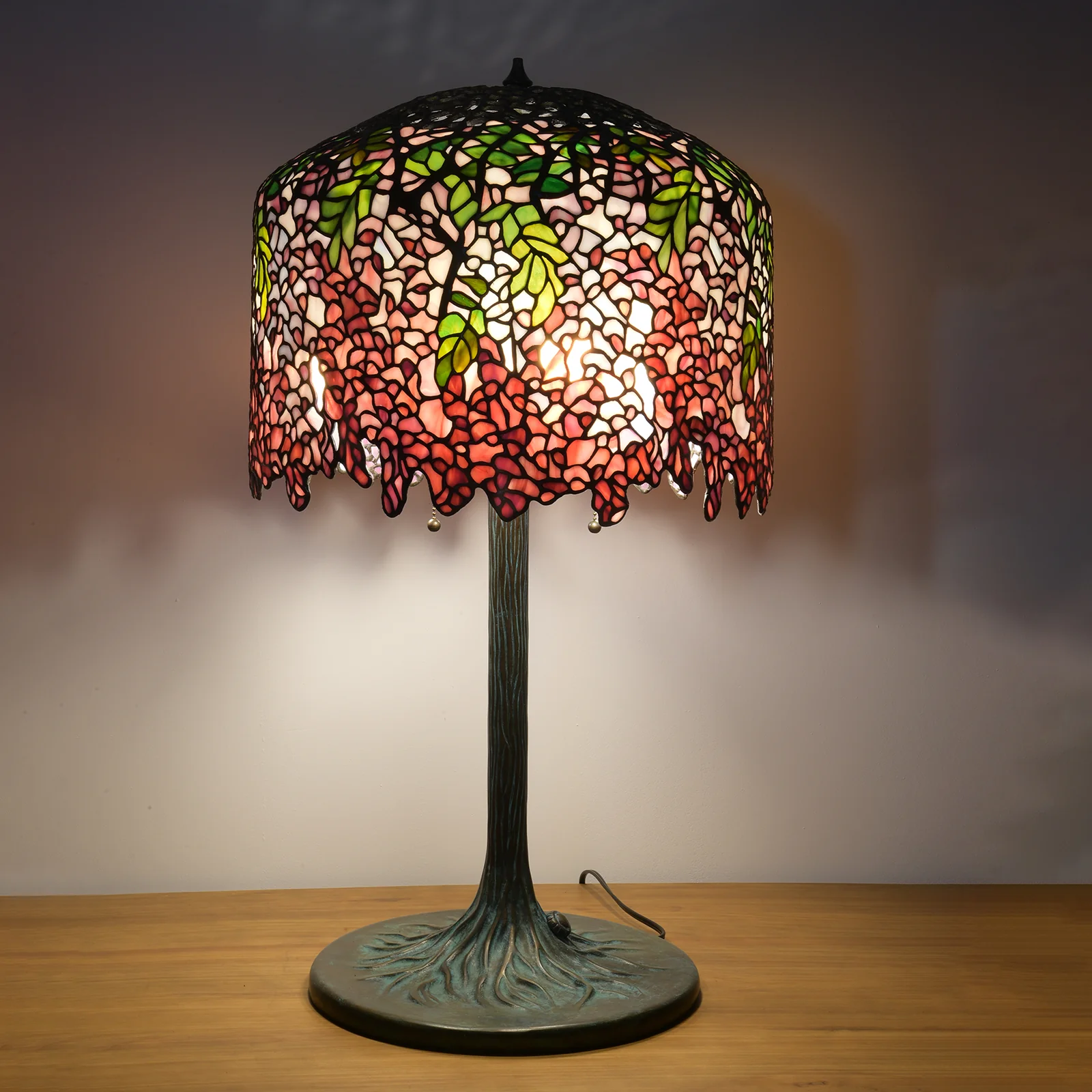 Thatyears Pink Wisteria Tiffany Style Table Lamp – Handcrafted Stained Glass Decorative Lamp for Living Room, Bedroom, Home Office